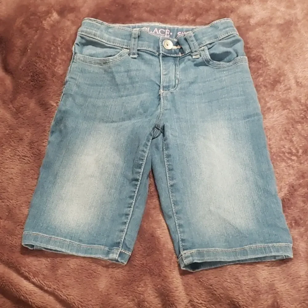 Childrens place shorts‎ size 6/7